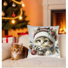 Гобелен наволочка "Помощник деда мороза-2" (32х32) Гобелен наволочка "Помощник деда мороза-2" (32х32)