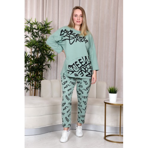 Костюм женский 